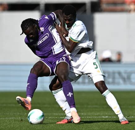 Mp Firenze 05 10 2025 - campionato di calcio serie A Fiorentina-Roma foto Matteo Papini Image nella foto: Moise Kean-Evan Ndicka 