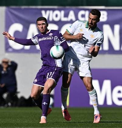 Mp Firenze 05 10 2025 - campionato di calcio serie A Fiorentina-Roma foto Matteo Papini Image nella foto: Robin Gosens-Evan Ndicka 