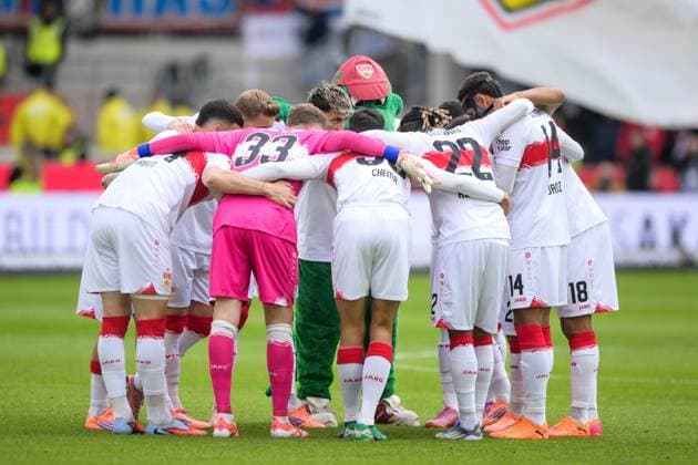 Soccer, 1 Bundesliga, 20251005, VfB Stuttgart 1 FC Heidenheim 1846 In the picture Stuttgart swears in Stuttgart MHP Arena Baden Württemberg Germany Copyright: Passion2Press MarkusxFischerx