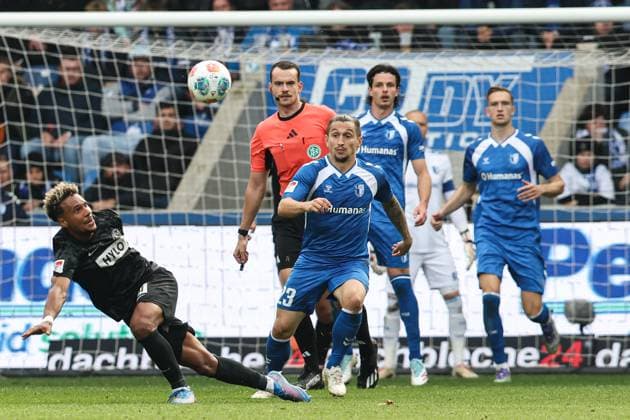 Baris Atik 1 FC Magdeburg,23 vs Bambase Conte SV 07 Elversberg,10 2 Soccer Bundesliga Season 2025 2026 1 FC Magdeburg vs SV 07 Elversberg at the Avnet Arena in Magdeburg Action,Soccer,Man,Men,Germany,05 10 2025