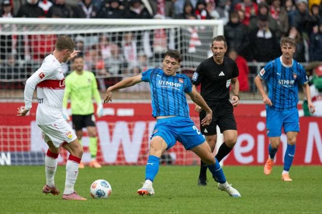 v li Maximilian Mittelstaedt VfB Stuttgart, 07 , Luca Kerber FC Heidenheim, 20 GER, VfB Stuttgart vs 1 FC Heidenheim, Football, Men, 1 Bundesliga, Matchday 6, Season 2025 2026, 05 10 2025, DFL DFB REGULATES PROHIBIT ANY USE OF PHOTOGRAPHS AS IMAGE SEQUENCES AND OR QUASI VIDEO, GER, VfB Stuttgart vs 1 FC Heidenheim, Football, Men, 1 Bundesliga, Matchday 6, Season 2025 2026, 05 10 2025 Stuttgart Copyright: xEibner-Pressefoto WolfgangxFrankx EP_WFK