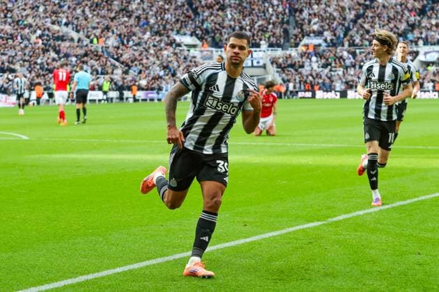 Newcastle United FC v Nottingham Forest FC, Premier League Bruno Guimaraes Of Newcastle United scores a GOAL 1-0 and celebrates during the Newcastle United FC v Nottingham Forest FC English Premier League match at St.James Park, Newcastle, England, United Kingdom on 5 October 2025 Credit: Lee Keuneke Every Second Media Editorial use only. All images are copyright Every Second Media Limited. No images may be reproduced without prior permission. All rights reserved. Premier League and Football League images are subject to licensing agreements with Football DataCo Limited. see https: www.football-dataco.com Copyright: xIMAGO EveryxSecondxMediax ESM-1616-0061 LeexKeunekex xEveryxSecondxMediax