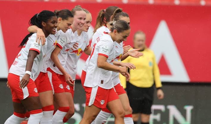 Dudek Nikoline Torjubel 0-1 1.FC Nürnberg-RB Leipzig , Google Pixel Frauen-Bundesliga , Fußball , in den Max Morlock Stadion, in Nürnberg , Bayern, Deutschland. Oktober 05, 2025 . Photo by: Davide Elias IPA Photo Pressefoto DENL Copyright: xDavidexEliasx