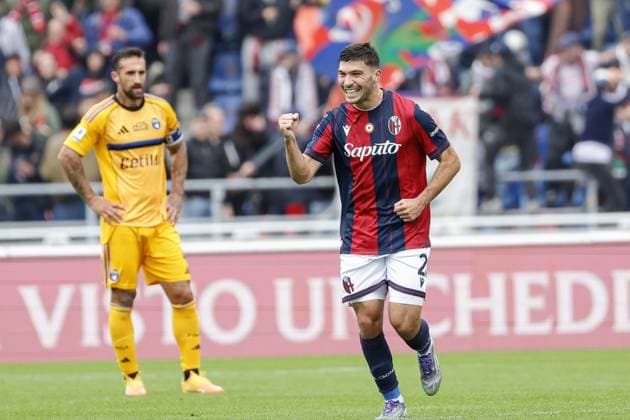 Nicolo Cambiaghi of Bologna FC celebrates after scoring goal in the 42th minute for 1-0 during the match of 6th day of the Serie A Championship between Bologna FC and Pisa SC at the Renato Dall Ara Stadium on 5 October 2025 in Bologna, Italy. during Bologna FC vs Pisa SC, Italian soccer Serie A match in Bologna, Italy, October 05 2025  Copyright: xEmanuelexPennacchio IPAxSportx xipa-agency.netx xx IPA_66184593 IPA_Agency_IPA66184593