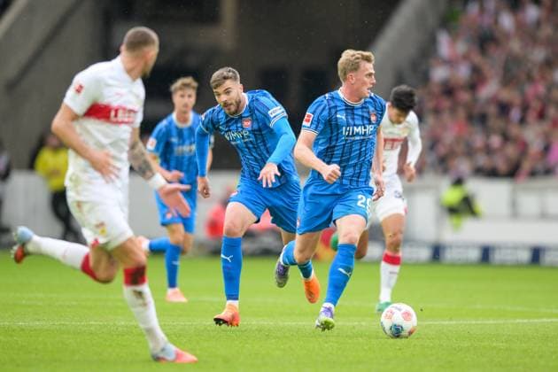 Soccer, 1 Bundesliga, 20251005, VfB Stuttgart 1 FC Heidenheim 1846 In the picture Mikkel KAUFMANN Heidenheim, 29 Dribbling Ball Stuttgart MHP Arena Baden Württemberg Germany Copyright: Passion2Press MarkusxFischerx