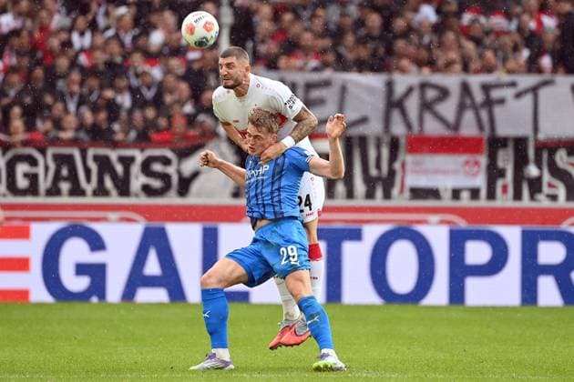 Jeff CHABOT VFB Stuttgart , action,duel against Mikkel KAUFMANN Heidenheim Football 1 Bundesliga Season 2025 2026, 6 Matchday, Matchday06 VfB Stuttgart 1 FC Heidenheim on 05 10 2025 MHP ARENA