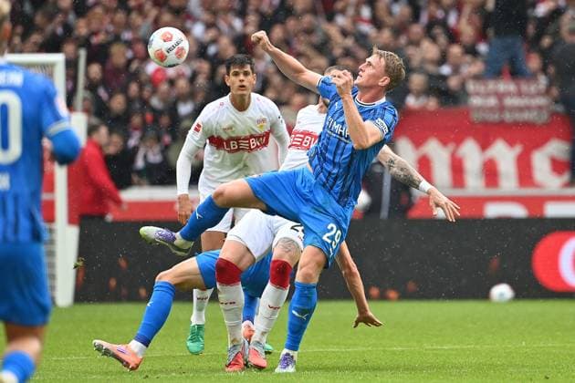 Mikkel KAUFMANN Heidenheim , action,duel against Jeff CHABOT VFB Stuttgart Football 1 Bundesliga Season 2025 2026, 6 Matchday, Matchday06 VfB Stuttgart 1 FC Heidenheim on 05 10 2025 MHP ARENA