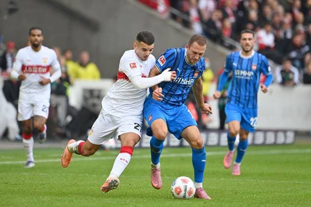 Badredine BOUNANI VFB Stuttgart , action,duel against Jonas FOEHRENBACH Heidenheim Football 1 Bundesliga Season 2025 2026, 6 Matchday, Matchday06 VfB Stuttgart 1 FC Heidenheim on 05 10 2025 MHP ARENA