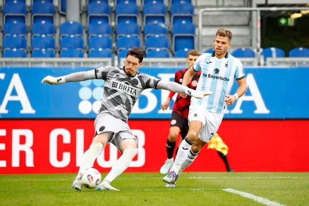 Football, 3rd division, SV Wehen Wiesbaden - TSV 1860 Munich