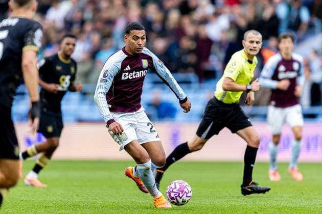 Aston Villa v Burnley Premier League 05 10 2025. Aston Villa midfielder Morgan Rogers (27) runs forward with ball during the Premier League match between Aston Villa and Burnley at Villa Park, Birmingham, England on 5 October 2025. Birmingham Villa Park West Midlands England Editorial use only DataCo restrictions apply See www.football-dataco.com , Copyright: xManjitxNarotrax PSI-23003-0056