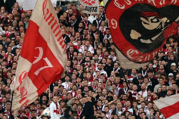 05 10 2025, xrekx, Soccer 1 Bundesliga, VfB Stuttgart 1 FC Heidenheim v l VfB Fans ,Atmosphere, Scarves, Shirt, Flag, Banner, Ultras, Spectators, Visitors, Choreo, Choreography, atmosphere, spectators, Visitors DFL DFB REGULATIONS PROHIBIT ANY USE OF PHOTOGRAPHS as IMAGE SEQUENCES and or QUASI VIDEO Stuttgart