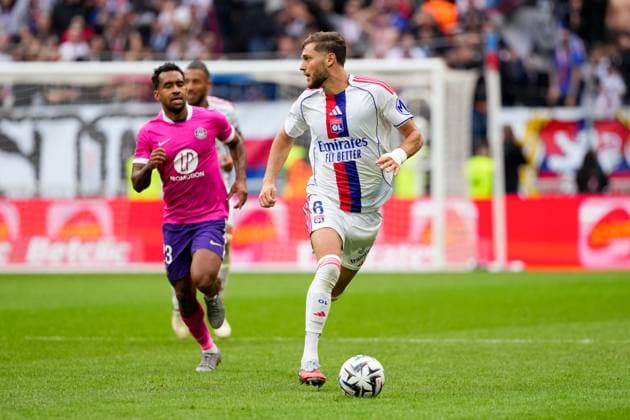 Olympique Lyonnais v Toulouse FC - Ligue 1 McDonald s 2025 2026 06 Tanner TESSMANN (ol) during the Ligue 1 McDonald s match between Lyon and Toulouse at Groupama Stadium on October 5, 2025 in Lyon, France. Lyon France  Copyright: xFEPx 776348149