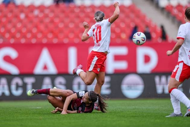 DEU, Nürnberg, FC Nürnberg vs RB Leipzig, Google Pixel Bundesliga, DFB, Saison 2526, Max Morlock Stadion, 5 Spieltag im Bild v l n r Gina Chmielinski RB Leipzig 10 , Laura Miller FC Nürnberg 9 DFB DFL REGULATIONS PROHIBIT ANY USE OF PHOTOGRAPHS AS IMAGE SEQUENCES AND OR QUASI VIDEO, 05 10 2025, Copyright: HMBxMedia HendrikxHamelau