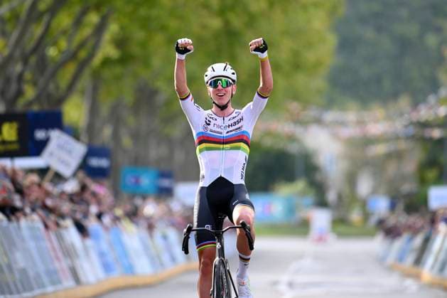 UEC 2025 Road European Championship, EM, Europameisterschaft Drome-Ardeche 05 10 2025 GUILHERAND-GRANGES, FRANCE - OCTOBER 05 : Pogacar Tadej (Slovenia) wins during the Men Elite cycling road race of the 2025 UEC Road European Championship Drome-Ardeche 10th edition an UCI Continental Championships cycling race of 202.5 km with start in Privas and finish in Guilherand-Granges on October 5, 2025 in Guilherand-Granges, France, 05 10 2025 Guilherand-Granges France  Copyright: xVincentxKalutx
