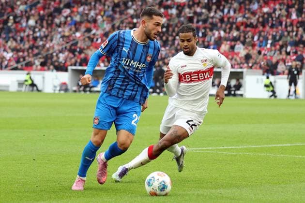 05 10 2025, xrekx, Soccer 1 Bundesliga, VfB Stuttgart 1 FC Heidenheim v l Arijon Ibrahimovic 1 FC Heidenheim 1846 Lorenz Assignon VfB Stuttgart DFL DFB REGULATIONS PROHIBIT ANY USE OF PHOTOGRAPHS as IMAGE SEQUENCES and or QUASI VIDEO Stuttgart