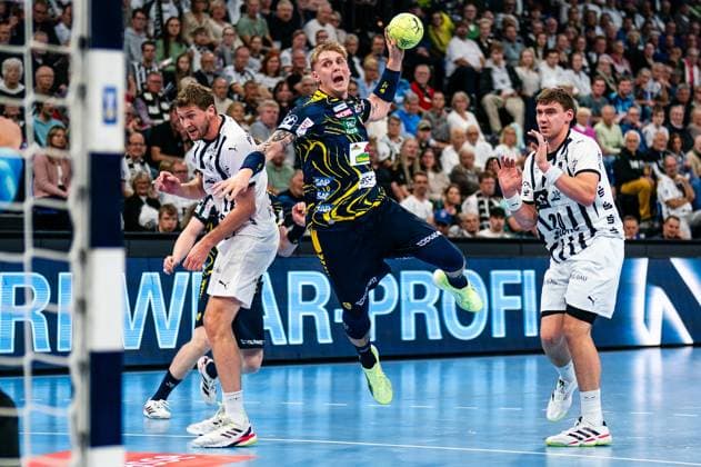 Edwin Aspenbaeck Rhein Neckar Loewen, 78 on throw, GER, THW Kiel vs Rhein Neckar Loewen, Handball, Bundesliga, Matchday 7, Season 2025 2026, 05 10 2025 GER, THW Kiel vs Rhein Neckar Loewen, Handball, Bundesliga, Matchday 7, Season 2025 2026, 05 10 2025 Kiel Copyright: xEibner-Pressefoto MaxxVincenx EP_MVN
