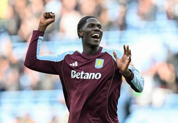 Amadou Onana of Aston Villa celebrates after the game Aston Villa v Burnley, Premier League, Football, Villa Park, Birmingham, UK - 05 Oct 2025Birmingham Villa Park United Kingdom EDITORIAL USE ONLY No use with unauthorised audio, video, data, fixture lists, club league logos or live services. Online in-match use limited to 120 images, no video emulation. No use in betting, games or single club league player publications. Copyright: xAnnaxGowthorpe Shutterstockx 15515860an