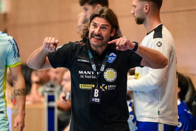 Sebastian, Hinze Coach, ThSV Eisenach GER, Thuringia, ThSV Eisenach vs VfL Gummersbach, 1 Daikin Handballbundesliga, Handball, Matchday 7, Season 2025 2026, Sunday, 05 10 2025 GER, Thuringia, ThSV Eisenach vs VfL Gummersbach, 1 Daikin Handballbundesliga, Handball, Matchday 7, Season 2025 2026, Sunday, 05 10 2025 Eisenach Copyright: xEibner-Pressefoto MartinxHerbstx EP_MHT