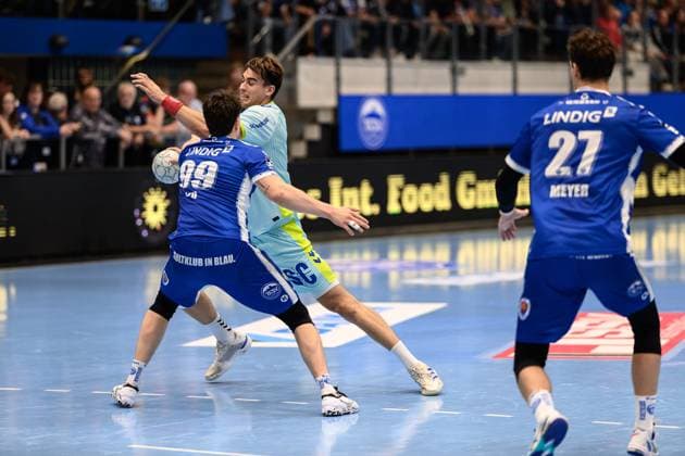 Julian, Koester RL, VfL Gummersbach, 7 , Tillman, Leu Kreislaeufer, ThSV Eisenach, 99 , Philipp, Meyer Kreislaeufer, ThSV Eisenach, 27 GER, Thuringia, ThSV Eisenach vs VfL Gummersbach, 1 Daikin Handballbundesliga, Handball, Matchday 7, Season 2025 2026, Sunday, 05 10 2025 GER, Thuringia, ThSV Eisenach vs VfL Gummersbach, 1 Daikin Handballbundesliga, Handball, Matchday 7, Season 2025 2026, Sunday, 05 10 2025 Eisenach Copyright: xEibner-Pressefoto MartinxHerbstx EP_MHT