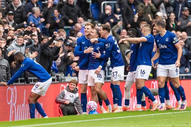 Everton v Crystal Palace - Premier League Jack Grealish of Everton F.C. celebrates his goal during the Premier League match between Everton and Crystal Palace at Hill Dickinson Stadium in Liverpool, England, on October 5, 2025. Liverpool Merseyside United Kingdom  Copyright: xMIxNewsx originalFilename:fletcher-evertonv251005_np1nn.jpg