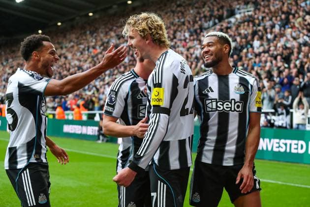 Newcastle United FC v Nottingham Forest FC, Premier League Nick Woltemade Of Newcastle United scores a GOAL 2-0 and celebrates during the Newcastle United FC v Nottingham Forest FC English Premier League match at St.James Park, Newcastle, England, United Kingdom on 5 October 2025 Credit: Lee Keuneke Every Second Media Editorial use only. All images are copyright Every Second Media Limited. No images may be reproduced without prior permission. All rights reserved. Premier League and Football League images are subject to licensing agreements with Football DataCo Limited. see https: www.football-dataco.com Copyright: xIMAGO EveryxSecondxMediax ESM-1616-0095 LeexKeunekex xEveryxSecondxMediax