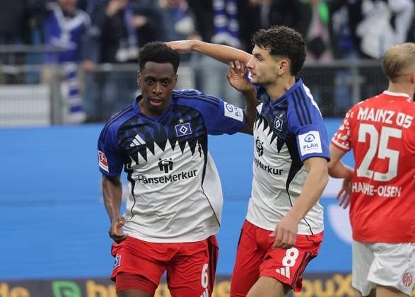 1 0 by Sambi Lokonga, right Daniel Elfadli Football, Men, Season 2025 2026,1 Liga, Volksparkstadion, Hamburger SV vs 1 FSV Mainz 05, DFL REGULATIONS PROHIBIT ANY USE OF PHOTOGRAPHS AS IMAGE SEQUENCES AND OR QUASI VIDEO