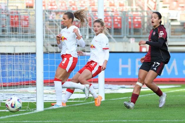05.10.2025 - Fussball - Saison 2025 2026 - 1. Google Pixel Frauen Bundesliga - 05. Spieltag: 1. FC Nürnberg FCN ( Club Clubfrauen ) - RB Leipzig - Sportfoto Zink DCDE - xdcxdex - Enttäuschung bei Selma Licina ( 17, 1. FC Nürnberg FCN )