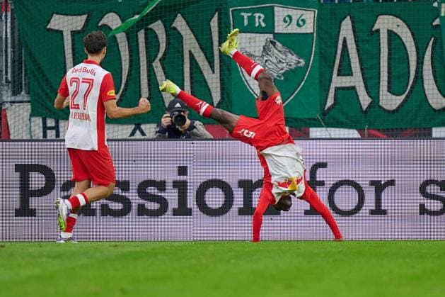 Salzburg, Austria 05 October 2025 Admiral Bundesliga 2025 2026 Sp 9 RB Salzburg vs SK Rapid Vienna In the picture Soumaila Diabate RB cheers after his goal for 1 0 Red Bull Arena Copyright: xFotostandx xWassmuth,xFOTOGRAFxJUERGENxxWASSMUTH,xJUERGENxWASSMUTHx