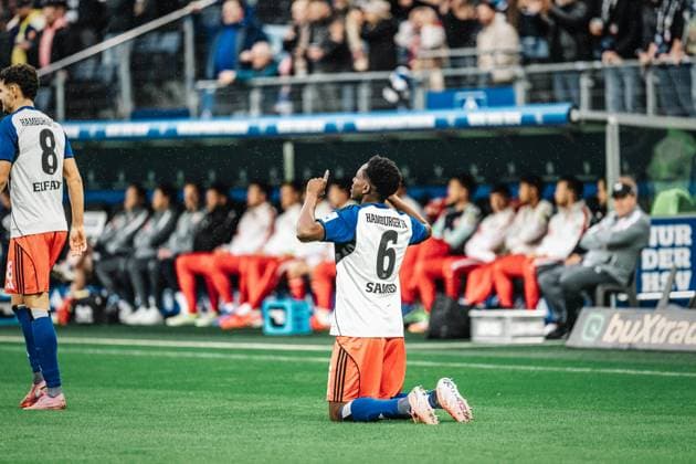 Soccer Men Season 2025 2026 1 Soccer Bundesliga 6 Matchday Hamburger SV vs 1 FSV Mainz 05 05 10 2025 Goal celebration Albert Sambi Sambi Lokonga 6, HSV Hamburg Volksparkstadion Hamburg Germany