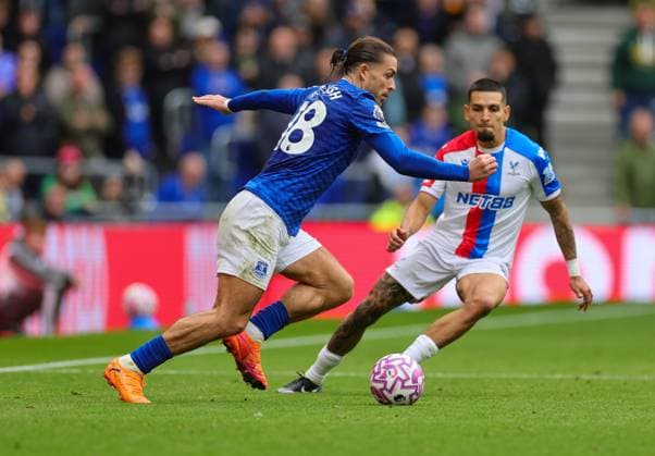 5th October 2025; Hill Dickinson Stadium, Liverpool, England; Premier League Football, Everton versus Crystal Palace; Jack Grealish of Everton FC on the ball  RogerxEvans