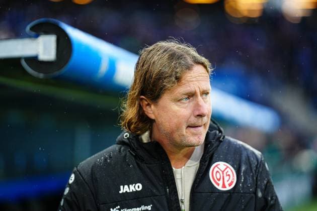 Bo Henriksen FSV Mainz 05, Coach GER, Hamburger SV vs FSV Mainz 05, Football, 1 Bundesliga, Matchday 6, Season 2025 2026, 05 10 2025 GER, Hamburger SV vs FSV Mainz 05, Football, 1 Bundesliga, Matchday 6, Season 2025 2026, 05 10 2025 Hamburg Copyright: xEibner-Pressefoto MarcelxvonxFehrnx EP_MFN