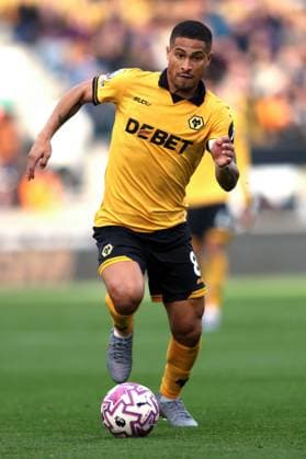 Wolverhampton Wanderers gegen Brighton Hove Albion 05. Oktober 2025 Wolverhampton Premier League Fußball Wolverhampton Wanderers gegen Brighton Hove Albion Joao Gomes von Wolverhampton Wanderers Foto  Copyright: xMarkxLeechxOffside