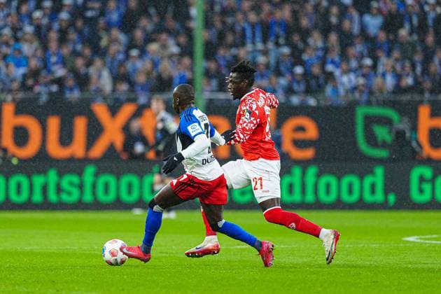Jean Luc Dompe Hamburger SV, 07 , Danny Da Costa FSV Mainz 05, 21 GER, Hamburger SV vs FSV Mainz 05, Football, 1 Bundesliga, Matchday 6, Season 2025 2026, 05 10 2025 GER, Hamburger SV vs FSV Mainz 05, Football, 1 Bundesliga, Matchday 6, Season 2025 2026, 05 10 2025 Hamburg Copyright: xEibner-Pressefoto MarcelxvonxFehrnx EP_MFN