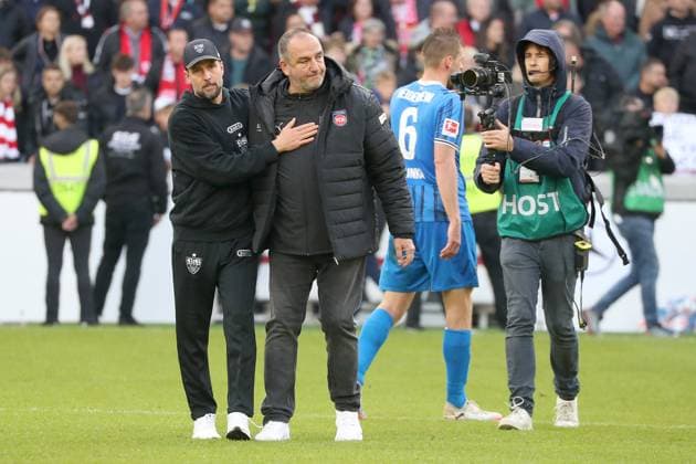 05 10 25 VfB Stuttgart 1 FC Heidenheim Germany, Stuttgart, 05 10 2025, Football, Bundesliga, VfB Stuttgart 1 FC Heidenheim Coach Sebastian Hoeneß, VfB, left, Coach Frank Schmidt, HdH right