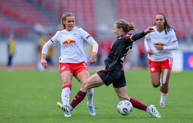 DEU, Nürnberg, FC Nürnberg vs RB Leipzig, Google Pixel Bundesliga, DFB, Saison 2526, Max Morlock Stadion, 5 Spieltag im Bild f l n r Andrea Norheim RB Leipzig 3 , Nastassja Lein FC Nürnberg 24 DFB DFL REGULATIONS PROHIBIT ANY USE OF PHOTOGRAPHS AS IMAGE SEQUENCES AND OR QUASI VIDEO, 05 10 2025, Copyright: HMBxMedia HendrikxHamelau