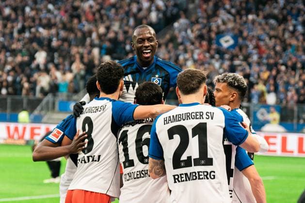 Germany, Soccer, 1 Bundesliga 2025 26, Matchday 6 HSV vs 1 FSV Mainz Volksparkstadion Hamburg Goal celebration HSV player to 2 0 Copyright: xJamesxZabelx