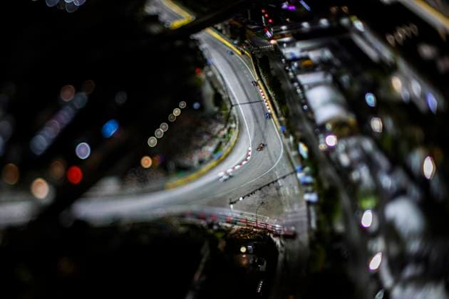 F1 - SINGAPORE GRAND PRIX 2025 22 TSUNODA Yuki (jap), Red Bull Racing RB21, action during the 2025 Formula 1 Singapore Grand Prix, 18th round of the 2025 FIA Formula One World Championship, WM, Weltmeisterschaft from October 3 to 5, 2025 on the Marina Bay Street Circuit, in Singapore - SingaporeSingapore  Copyright: xXavixBonillax