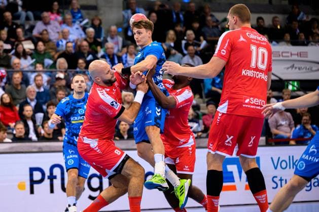 Stuttgart HBL 25 26 TVB Stuttgart MT Melsungen f li Adrian Sipos Melsungen , Max Häfner Haefner Stuttgart , Stuttgart Porsche Arena Baden Württemberg Germany