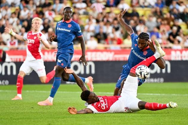 AS Monaco FC v OGC Nice - Ligue 1 McDonald s 2025 2026 09 Folarin BALOGUN (asm) - 64 Moise BOMBITO (ogcn) during the Ligue 1 McDonald s match between Monaco and Nice at Stade Louis II on October 5, 2025 in Monaco, Monaco. Monaco Monaco  Copyright: xFEPx 776348155