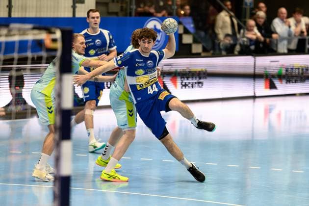 Stephan, Seitz Rueckraum Rechts, ThSV Eisenach, 44 , Tom, Kiesler RL, VfL Gummersbach, 30 GER, Thuringia, ThSV Eisenach vs VfL Gummersbach, 1 Daikin Handballbundesliga, Handball, 7 Matchday, Season 2025 2026, Sunday, 05 10 2025 GER, Thuringia, ThSV Eisenach vs VfL Gummersbach, 1 Daikin Handball Bundesliga, Handball, Matchday 7, Season 2025 2026, Sunday, 05 10 2025 Eisenach Copyright: xEibner-Pressefoto MartinxHerbstx EP_MHT