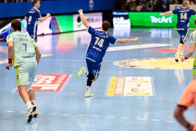Vincent, Buechner left winger, ThSV Eisenach, 74 Cheering over the plate after scoring GER, Thuringia, ThSV Eisenach against VfL Gummersbach, 1 Daikin Handballbundesliga, Handball, Matchday 7, Season 2025 2026, Sunday, 05 10 2025 GER, Thuringia, ThSV Eisenach against VfL Gummersbach, 1 Daikin Handballbundesliga, Handball, Matchday 7, Season 2025 2026, Sunday, 05 10 2025 Eisenach Copyright: xEibner-Pressefoto MartinxHerbstx EP_MHT