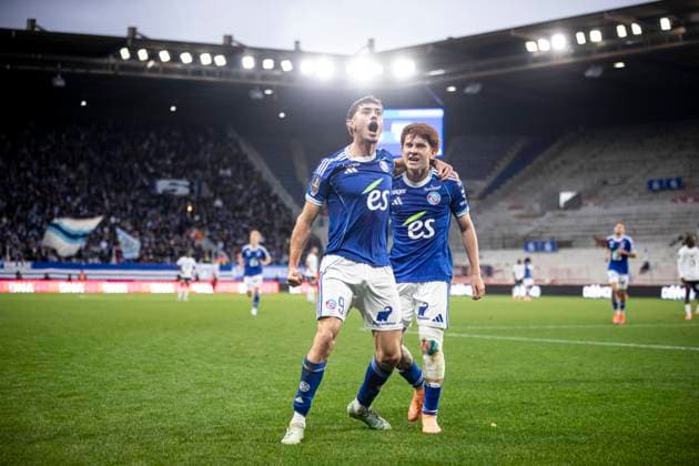 FOOTBALL: Ligue 1 Racing Strasbourg (RCS) vs Angers. 05 10 2025 Stade de la Meinau. Strasbourg - France Joie des joueurs de l equipe de Racing Strasbourg Valentin Barco 32 (RCS) apres le but de Joaquin Panichelli 9 (RCS)  Copyright: xElyxandroxCEGARRAx