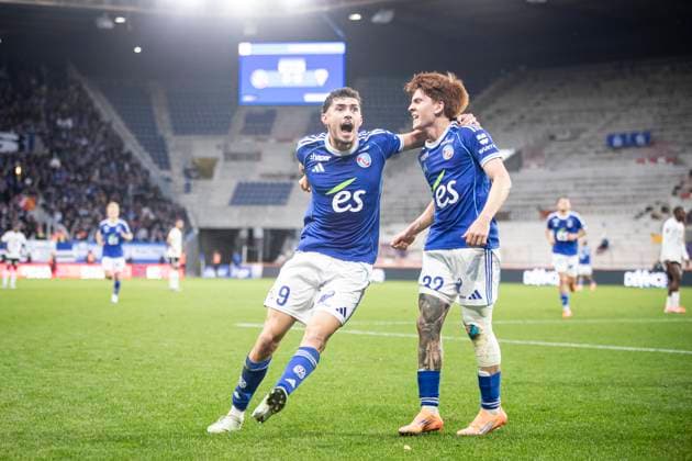 FOOTBALL: Ligue 1 Racing Strasbourg (RCS) vs Angers. 05 10 2025 Stade de la Meinau. Strasbourg - France Joie des joueurs de l equipe de Racing Strasbourg Valentin Barco 32 (RCS) apres le but de Joaquin Panichelli 9 (RCS)  Copyright: xElyxandroxCEGARRAx