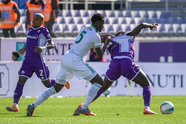 CALCIO - Serie A - ACF Fiorentina vs AS Roma Obite Evan Ndicka (Roma) during ACF Fiorentina vs AS Roma, Italian soccer Serie A match in Florence, Italy, October 05 2025 Florence Italy  Copyright: xIPAxSport ABACAx