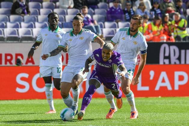 CALCIO - Serie A - ACF Fiorentina vs AS Roma Domilson Cordeiro Dos Santo (Fiorentina) is fouled by Kostas Tsimikas (Roma) during ACF Fiorentina vs AS Roma, Italian soccer Serie A match in Florence, Italy, October 05 2025 Florence Italy  Copyright: xIPAxSport ABACAx