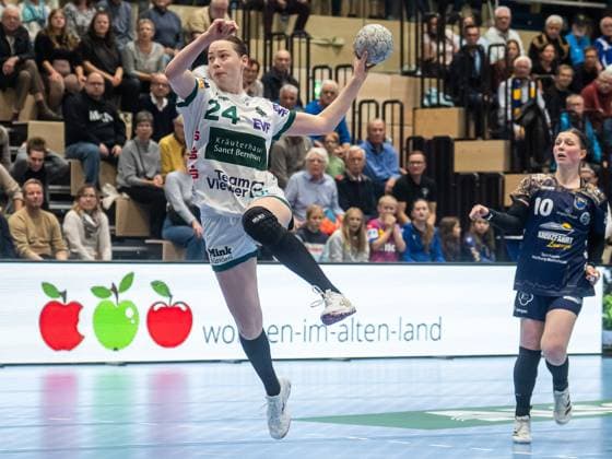 Luisa Scherer Frisch Auf Women, 24 on the counter-attack, Buxtehuder SV vs Frisch Auf Goeppingen, Handball, 1 Bundesliga, Season 2025 2026, 05 10 2025 Buxtehuder SV vs Frisch Auf Goeppingen, Handball, 1 Bundesliga, Season 2025 2026, 05 10 2025 Buxtehude Copyright: xEibner-Pressefoto MichaelxSchmidx EP_MST