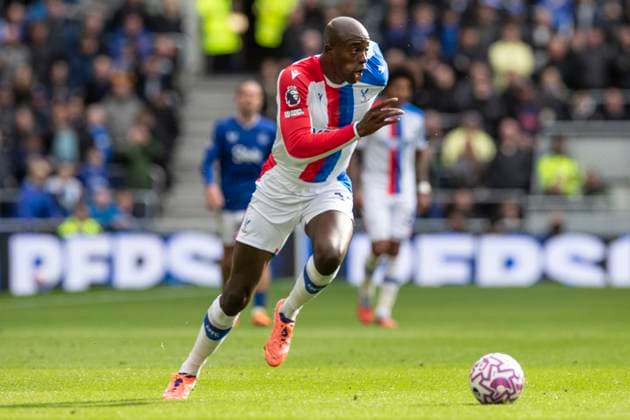 Everton v Crystal Palace - Premier League Jean-Philippe Mateta (14) of Crystal Palace F.C. is in action during the Premier League match between Everton and Crystal Palace at Hill Dickinson Stadium in Liverpool, England, on October 5, 2025. Liverpool Merseyside United Kingdom  Copyright: xMIxNewsx originalFilename:fletcher-evertonv251005_npKA3.jpg