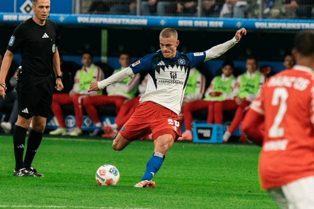Germany, Football, 1 Bundesliga 2025 26, Matchday 6 HSV v 1 FSV Mainz Volksparkstadion Hamburg Miro Muheim HSV, 28 Copyright: xJamesxZabelx