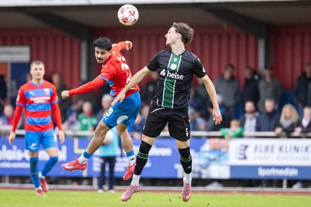 Soccer I Men I Season 2025 2026 I Regionalliga Nord I 13 Matchday I SV Drochtersen Assel Hannover 96 II I 05 10 2025 Allah Aid Hamid 29, SV Drochtersen Assel , Ilias Ebnoutalib 4, Hannover 96 II Drochtersen Kehdinger Stadion Niedersachsen Germany Copyright: xLobeca JörgxStruwex