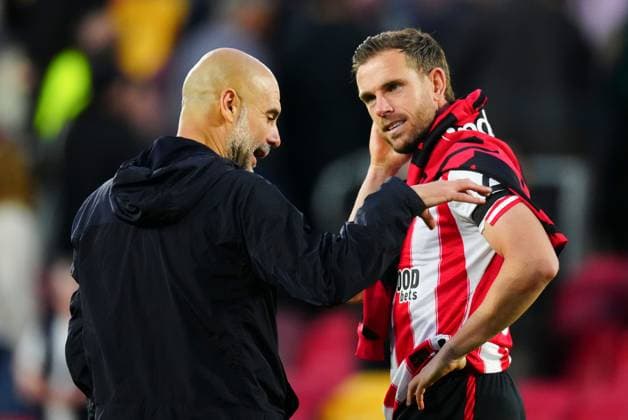 Manchester City Manager Pep Guardiola and Jordan Henderson of Brentford at full time Brentford v Manchester City, Premier League, Football, Gtech Community Stadium, London, UK - 05 Oct 2025London Gtech Community Stadium United Kingdom EDITORIAL USE ONLY No use with unauthorised audio, video, data, fixture lists, club league logos or live services. Online in-match use limited to 120 images, no video emulation. No use in betting, games or single club league player publications. Copyright: xJavierxGarcia Shutterstockx 15515869ba